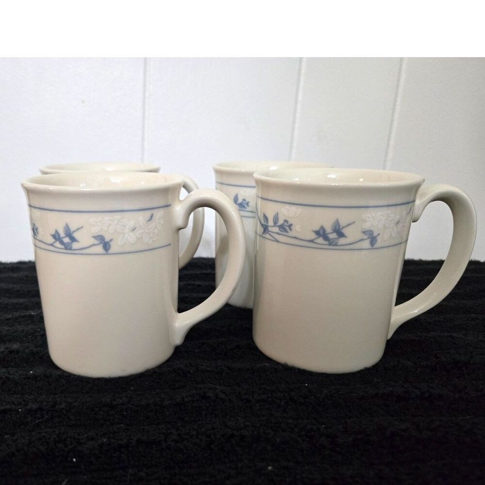 Vintage Corelle "First of Spring" Coffee Mugs Lot of 4 In Mint Condition